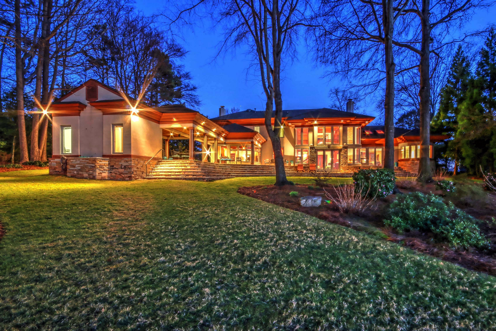 Luxury Homes in Cornelius